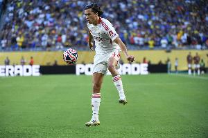 世体：皇马即将完成A费的签约，球员密切关注希望尽快完成交易